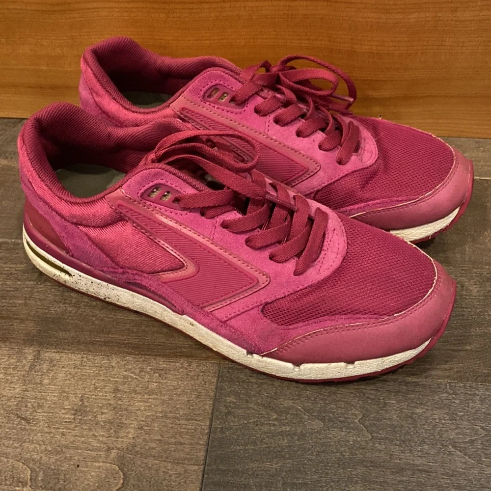 Brooks Fusion Womens Heritage shoe size 9